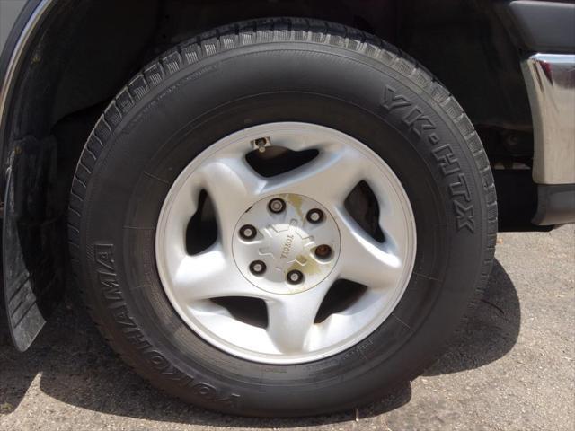 used 2002 Toyota Tundra car, priced at $7,950