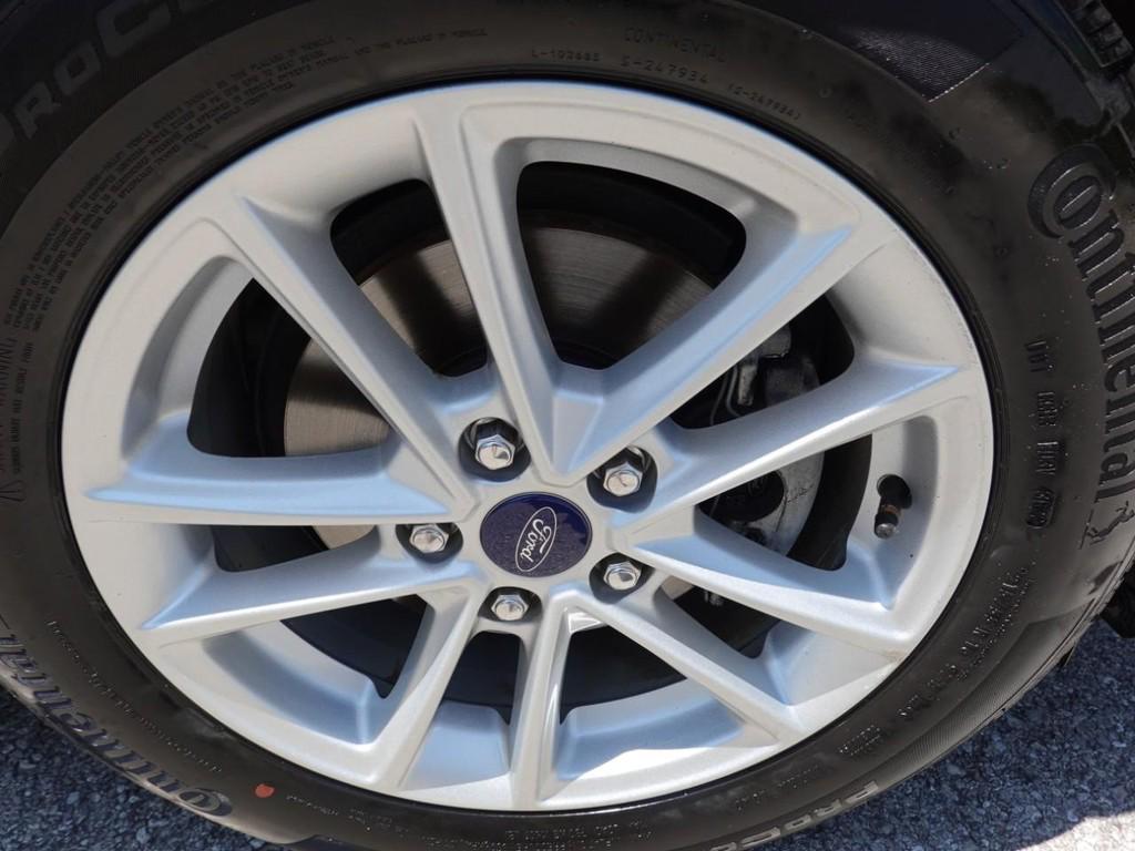 used 2016 Ford Focus car, priced at $10,950