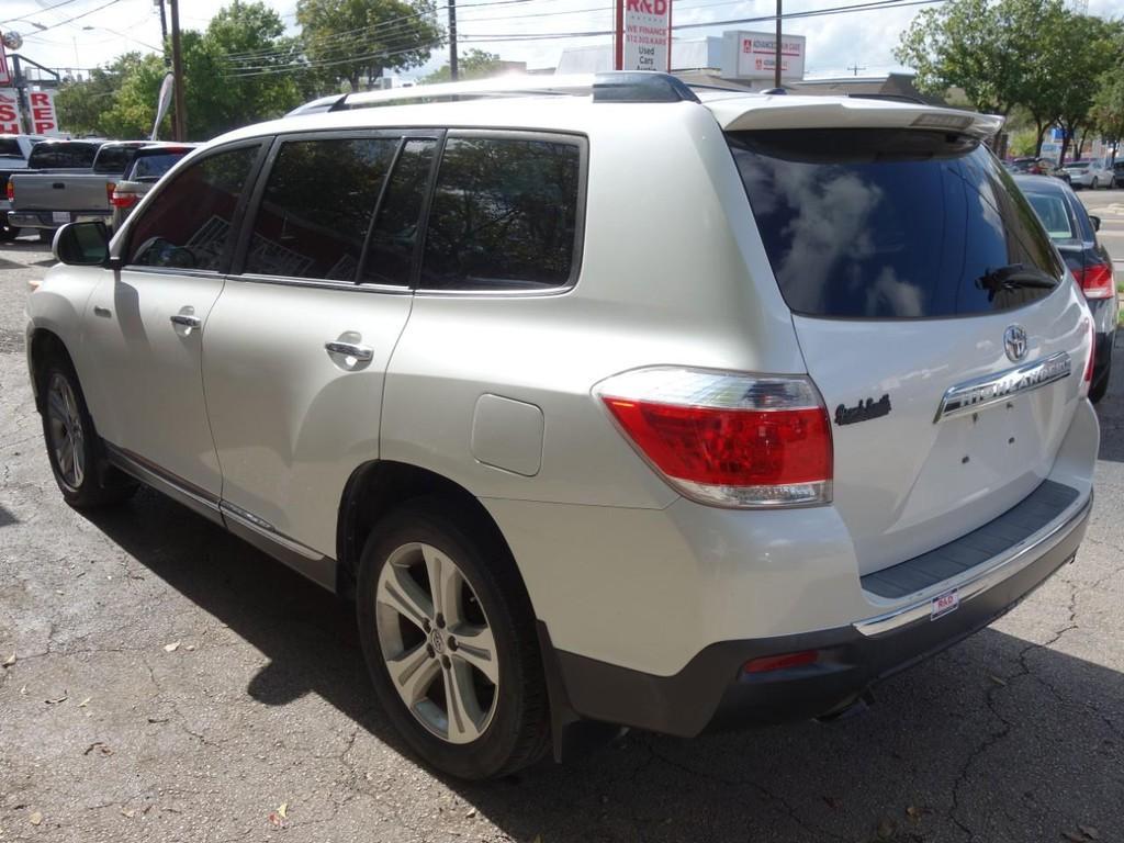 used 2012 Toyota Highlander car, priced at $13,950