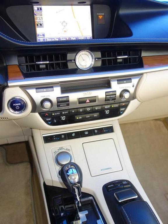 used 2014 Lexus ES 300h car, priced at $11,950