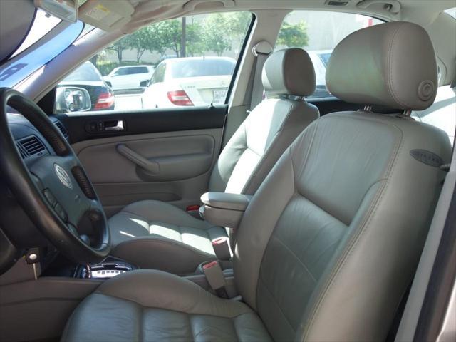 used 2005 Volkswagen Jetta car, priced at $3,950