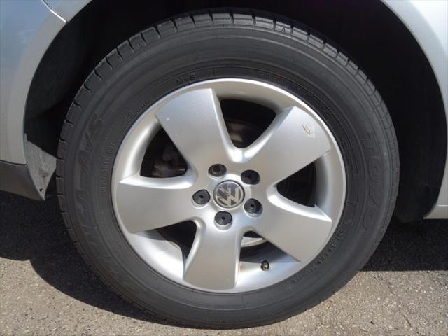 used 2005 Volkswagen Jetta car, priced at $3,950