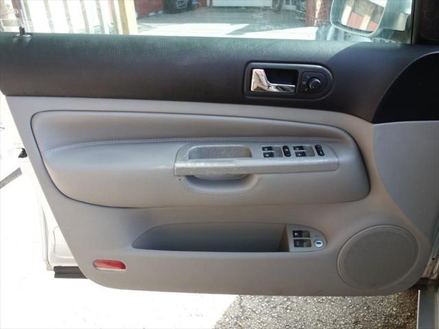 used 2005 Volkswagen Jetta car, priced at $3,950