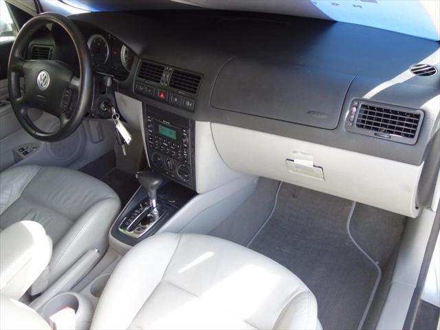 used 2005 Volkswagen Jetta car, priced at $3,950