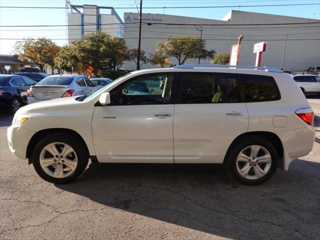 used 2010 Toyota Highlander car, priced at $11,950