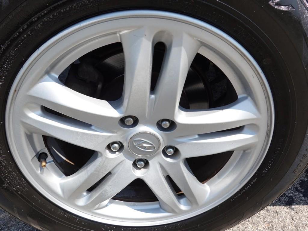 used 2010 Hyundai Santa Fe car, priced at $5,950