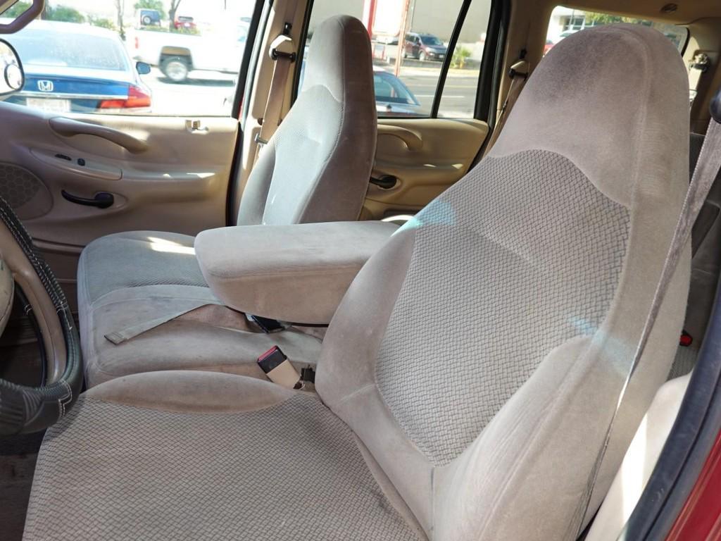 used 2001 Ford Expedition car, priced at $3,950