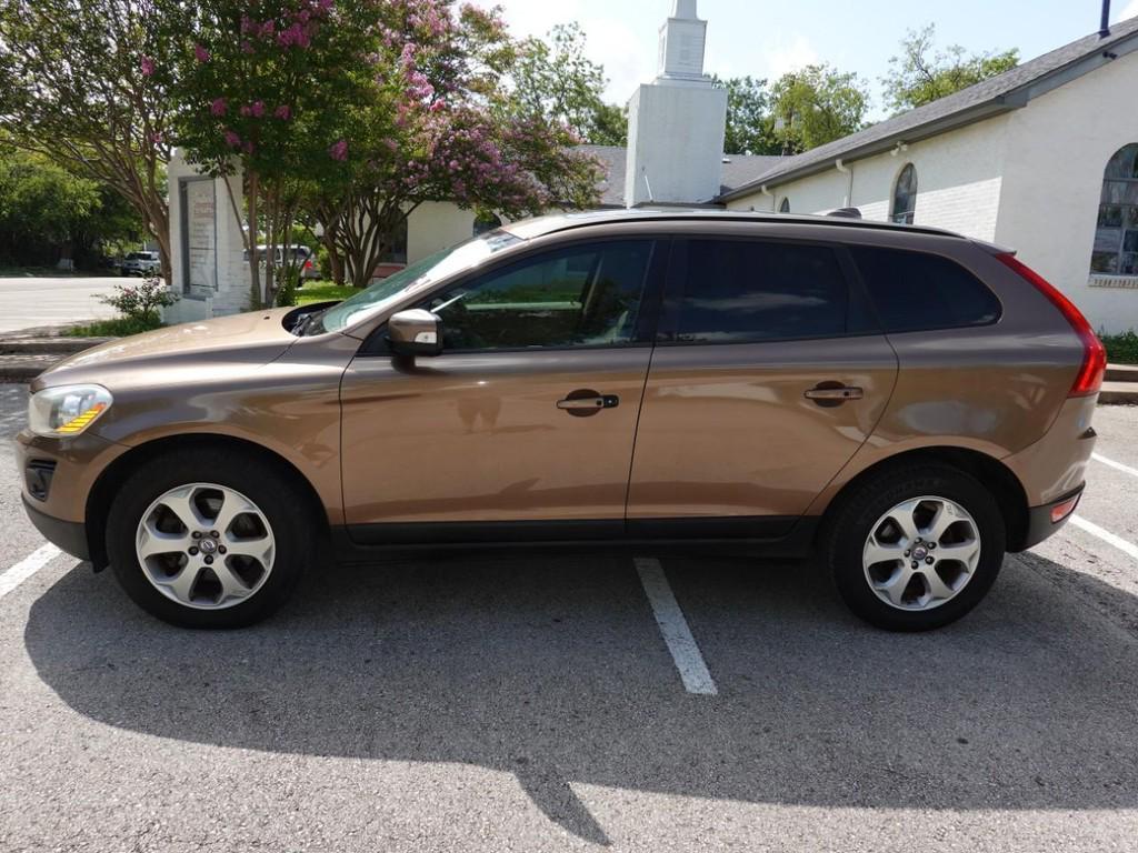 used 2010 Volvo XC60 car, priced at $5,950