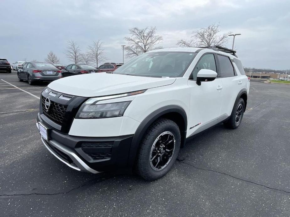 new 2025 Nissan Pathfinder car, priced at $40,187