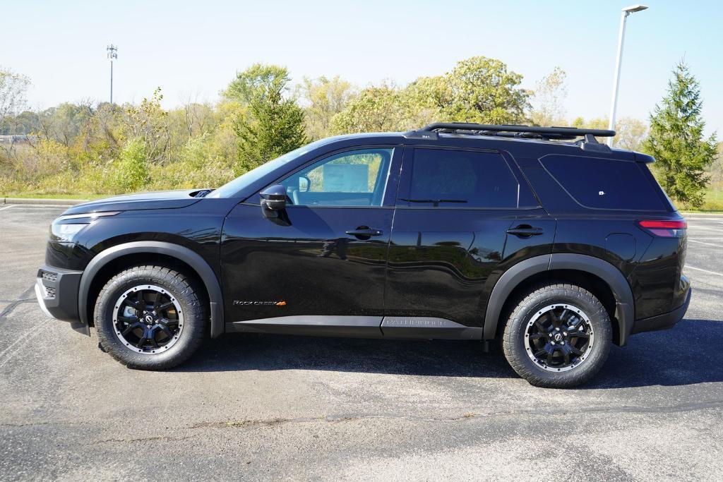 new 2024 Nissan Pathfinder car, priced at $38,350