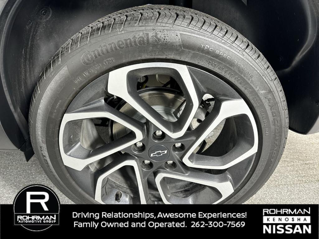 used 2025 Chevrolet Trax car, priced at $23,156