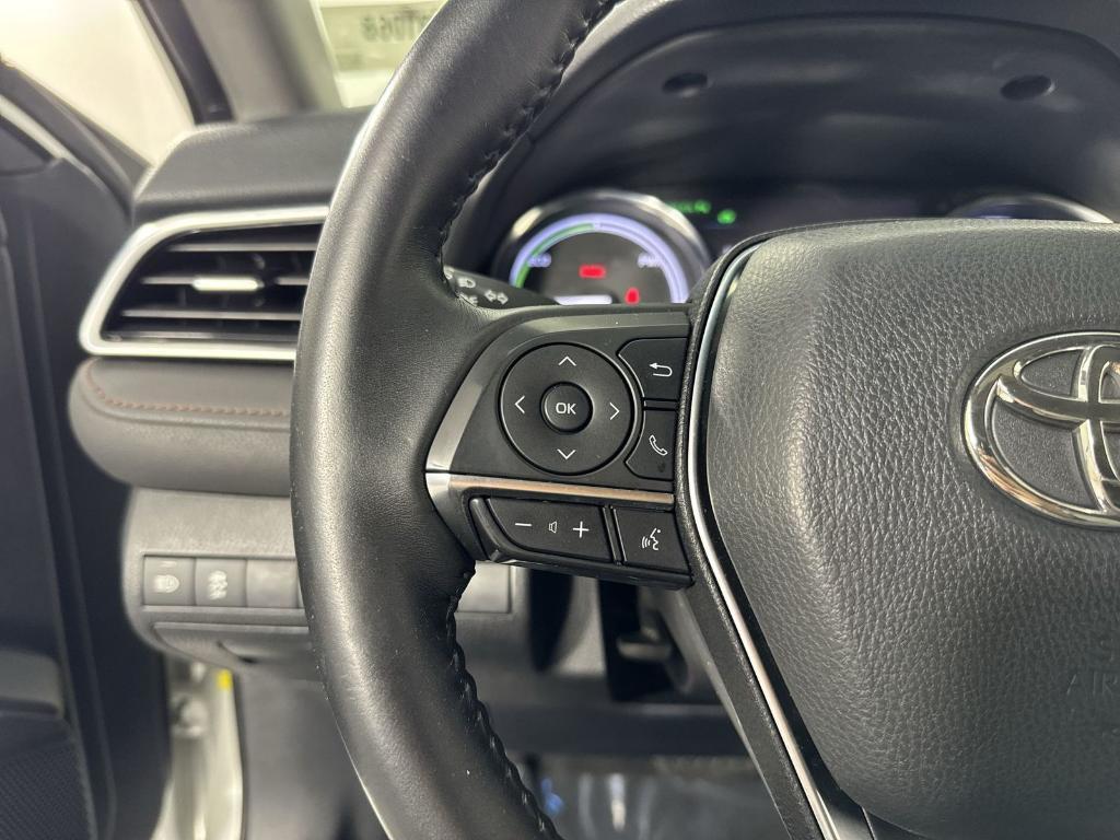 used 2018 Toyota Camry Hybrid car, priced at $15,116