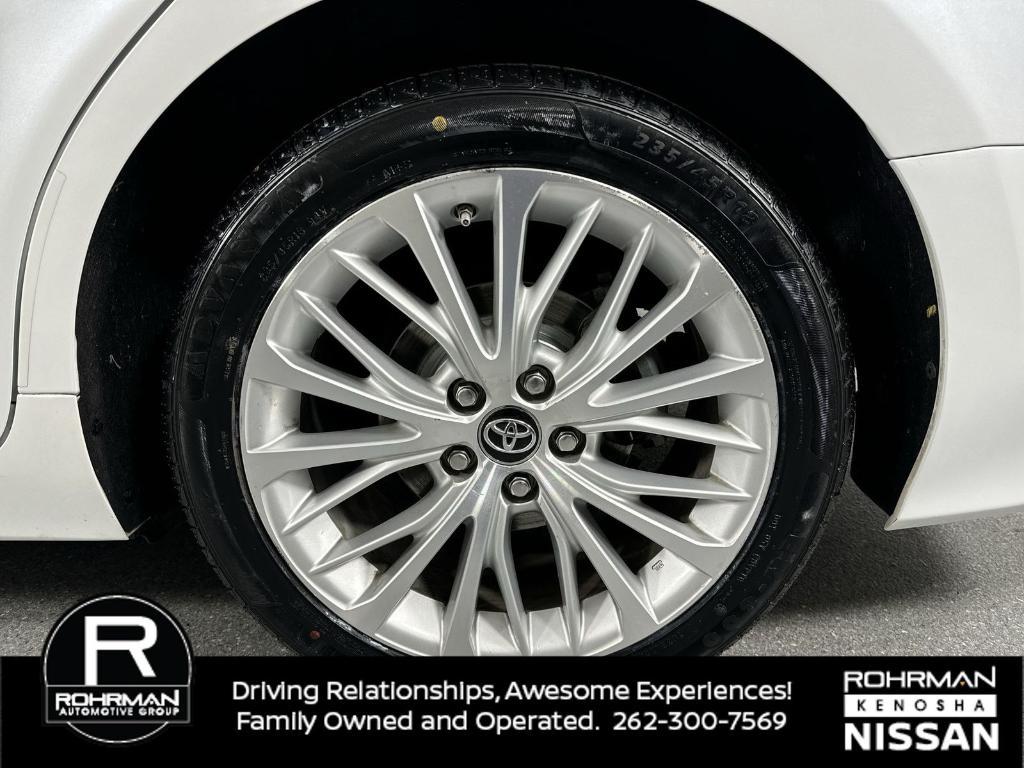 used 2018 Toyota Camry Hybrid car, priced at $15,116