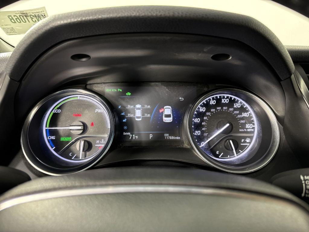 used 2018 Toyota Camry Hybrid car, priced at $15,116