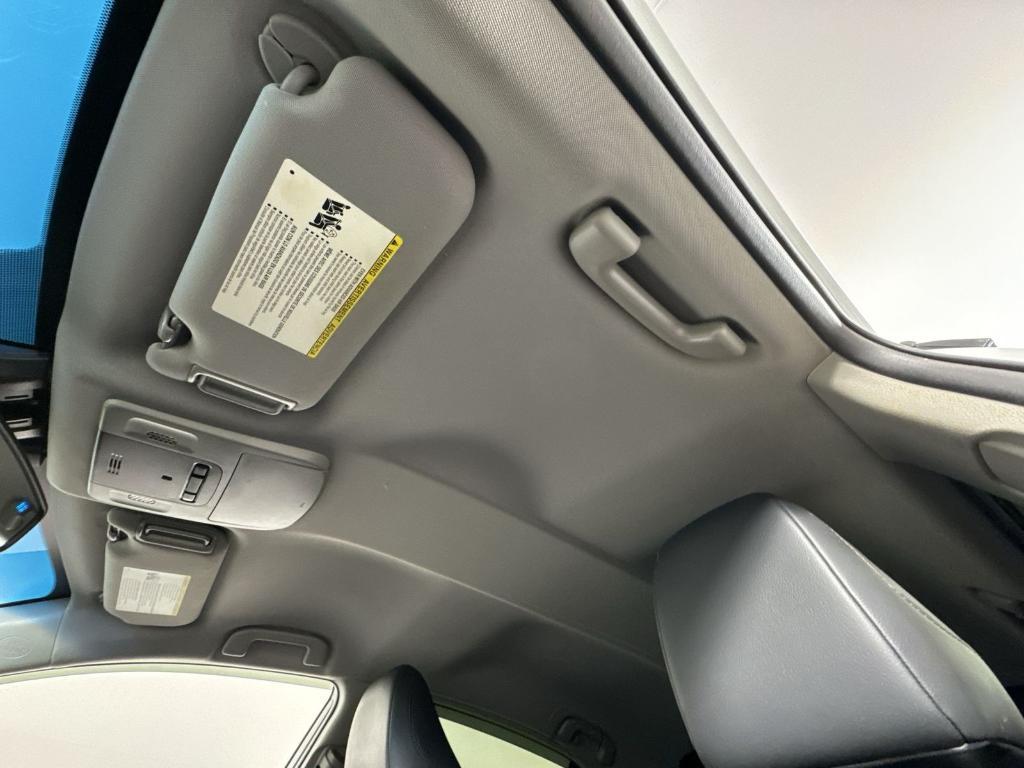 used 2018 Toyota Camry Hybrid car, priced at $15,116