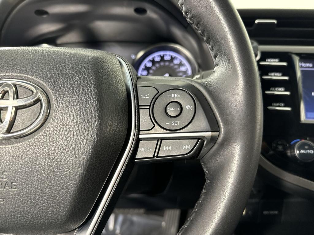 used 2018 Toyota Camry Hybrid car, priced at $15,116