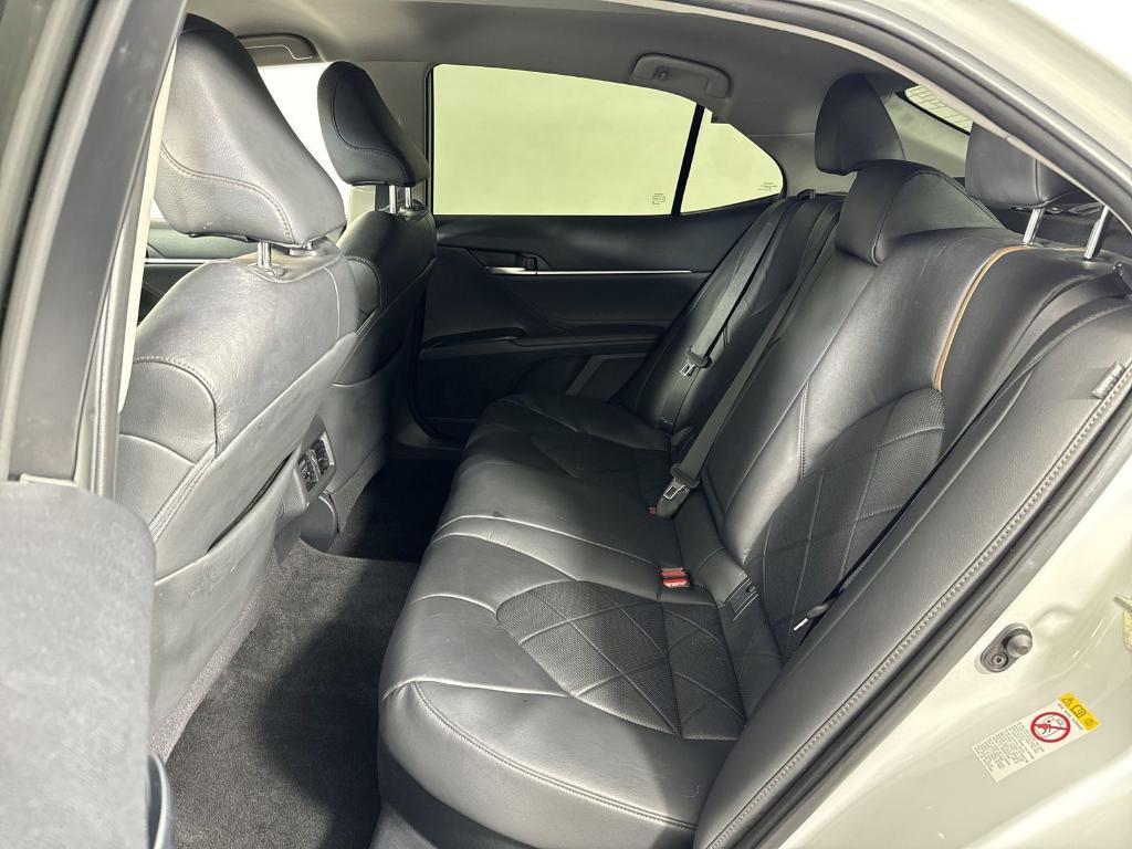 used 2018 Toyota Camry Hybrid car, priced at $15,116