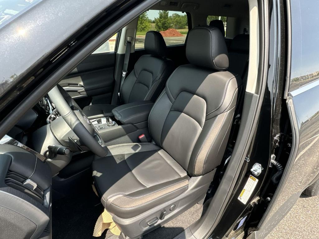 new 2025 Nissan Pathfinder car, priced at $44,014