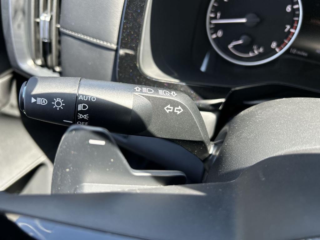 new 2025 Nissan Pathfinder car, priced at $43,969