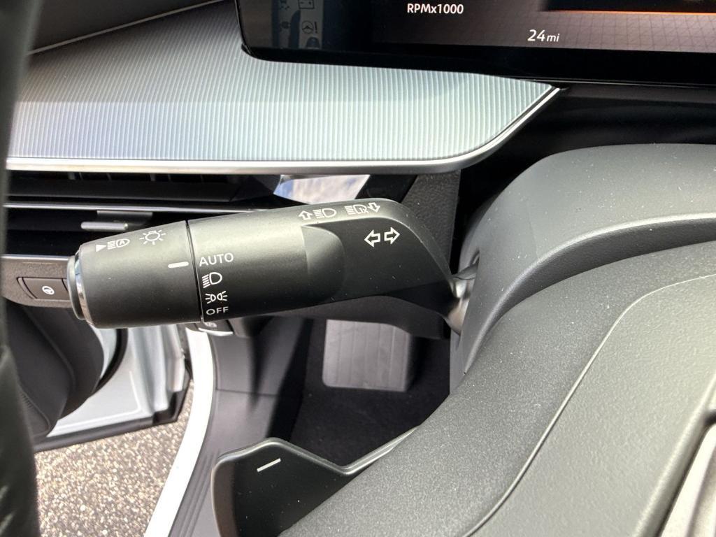 new 2025 Nissan Murano car, priced at $43,975