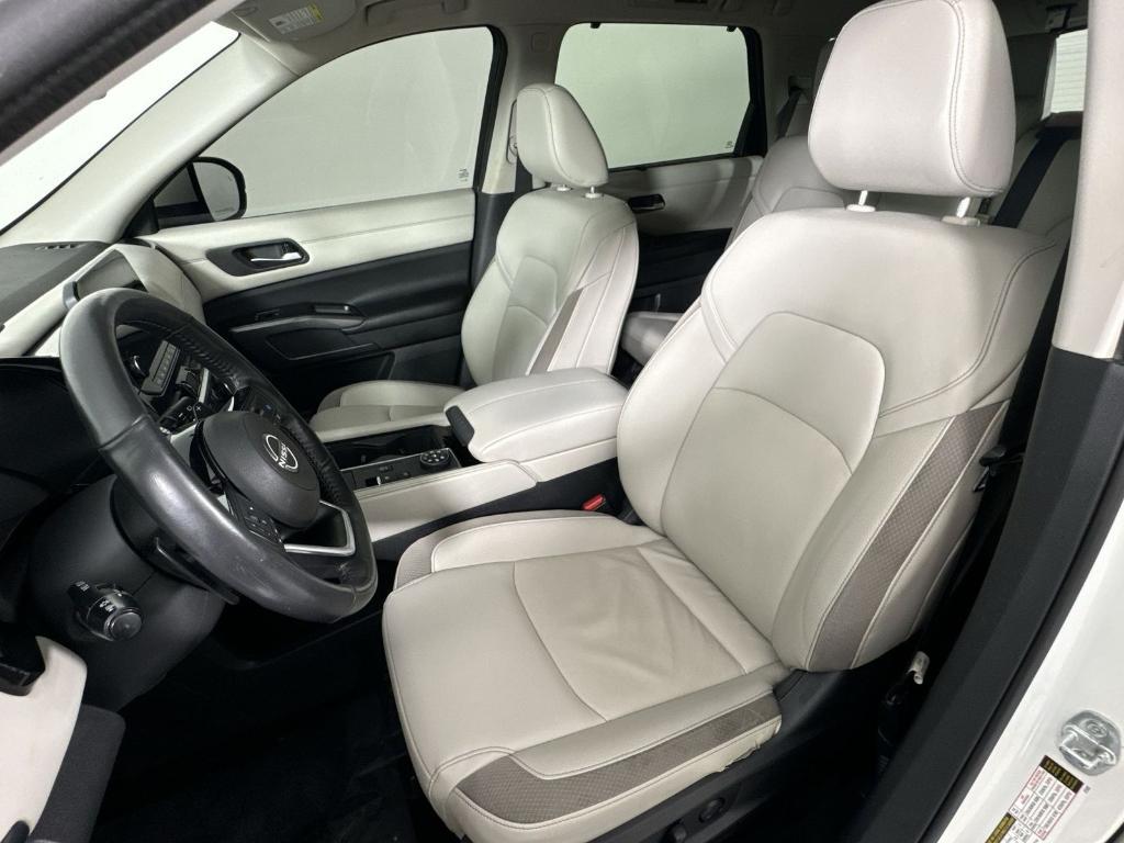 used 2022 Nissan Pathfinder car, priced at $23,999