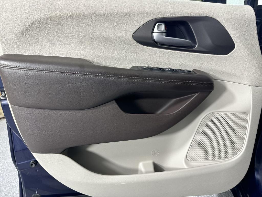 used 2018 Chrysler Pacifica car, priced at $14,959