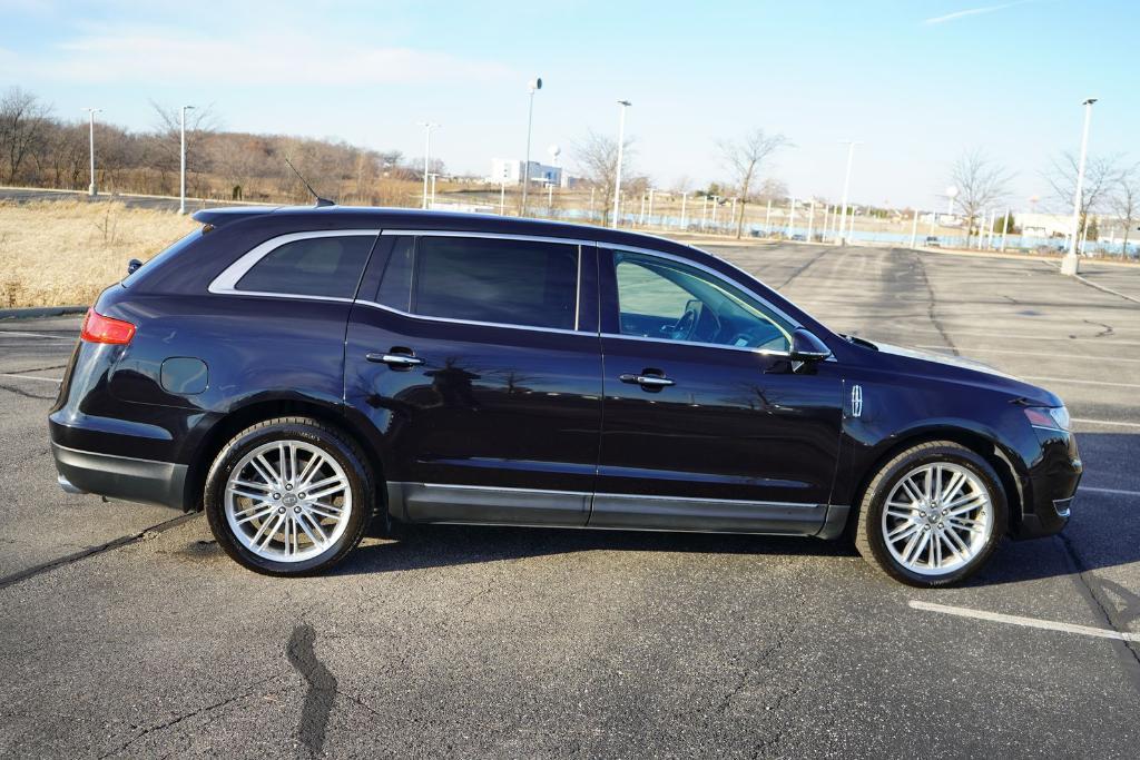 used 2019 Lincoln MKT car, priced at $17,500