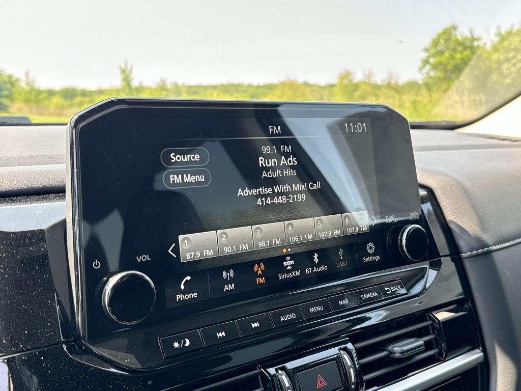 new 2025 Nissan Pathfinder car, priced at $45,014