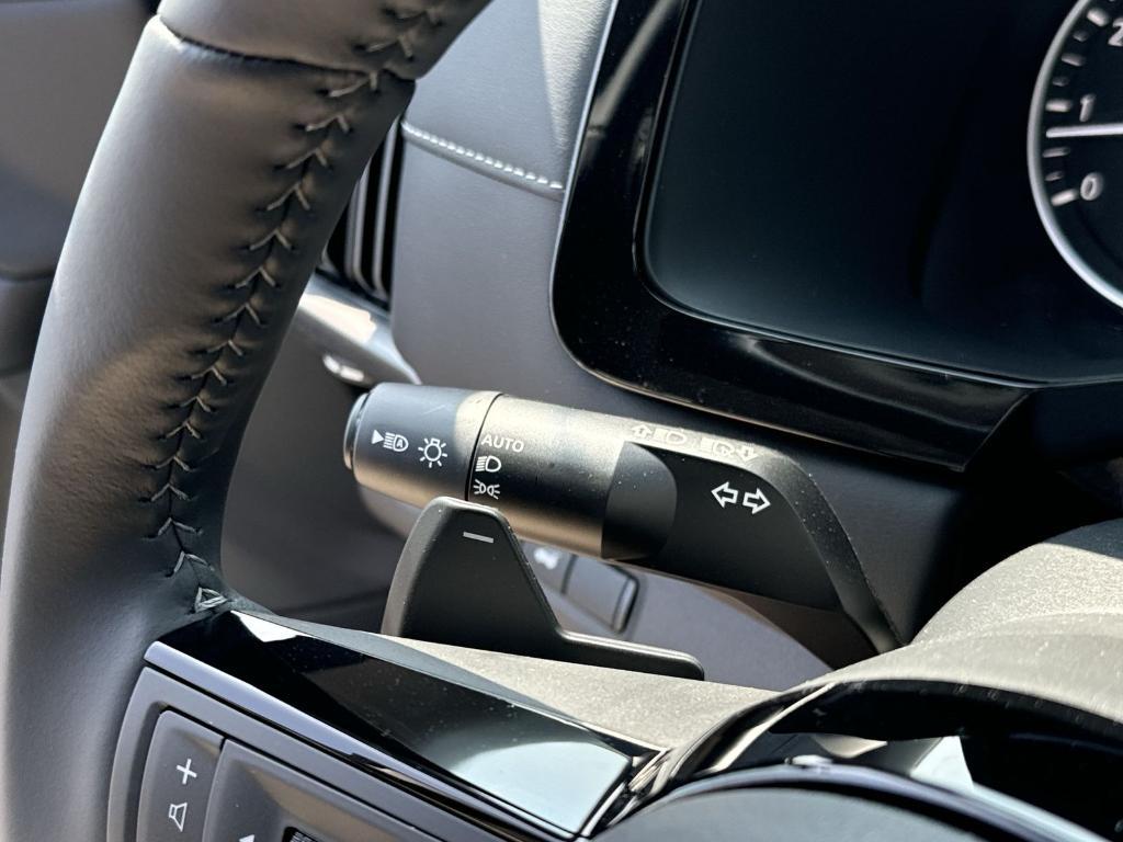 new 2025 Nissan Pathfinder car, priced at $45,014