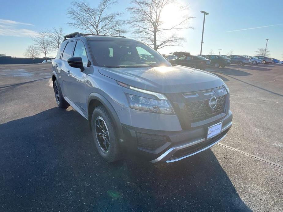 new 2025 Nissan Pathfinder car, priced at $41,016