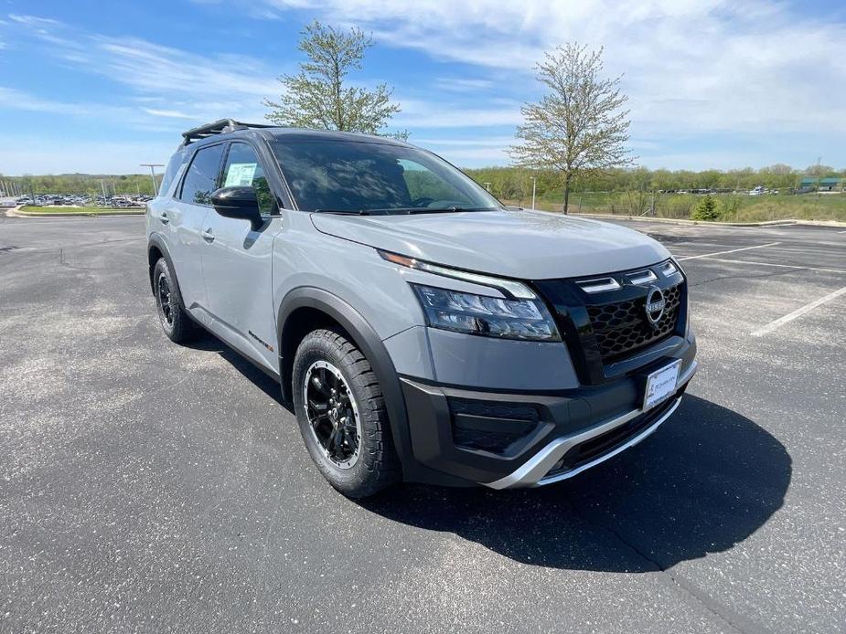 new 2024 Nissan Pathfinder car, priced at $39,094