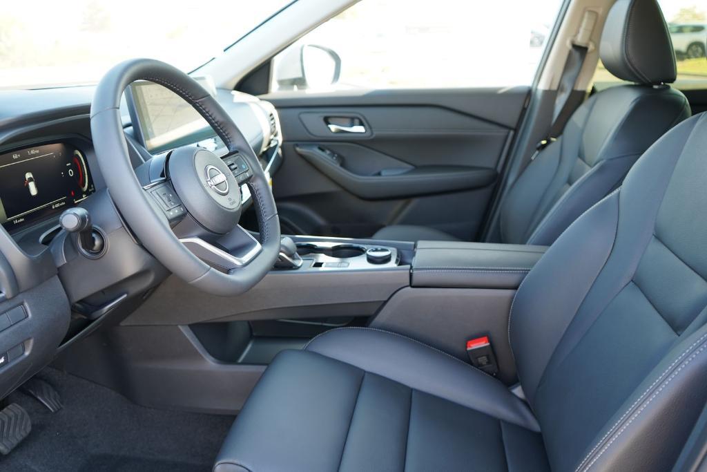 new 2024 Nissan Rogue car, priced at $33,218