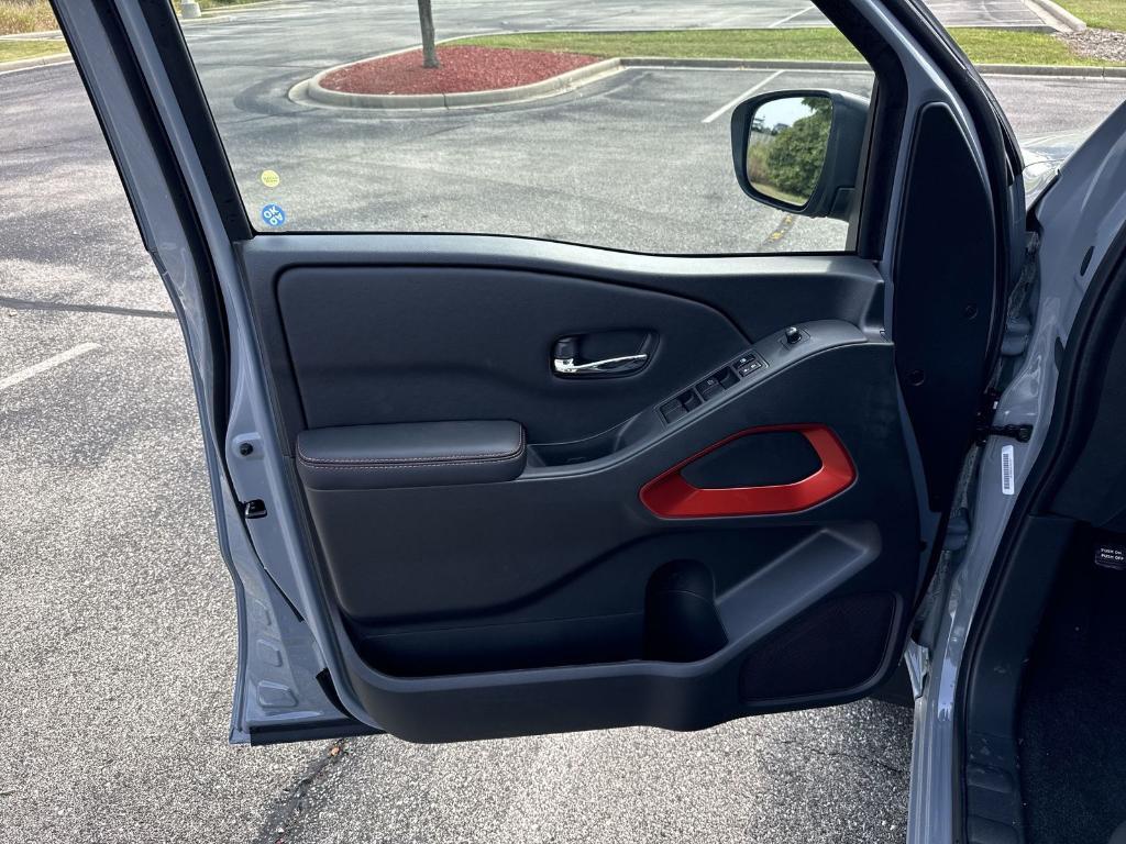 new 2025 Nissan Frontier car, priced at $46,325