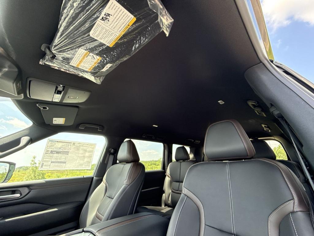new 2025 Nissan Armada car, priced at $64,190