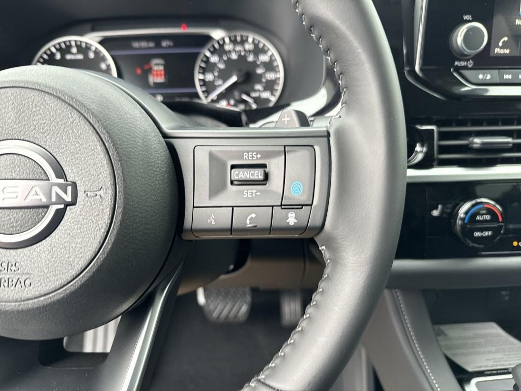 new 2025 Nissan Pathfinder car, priced at $32,775