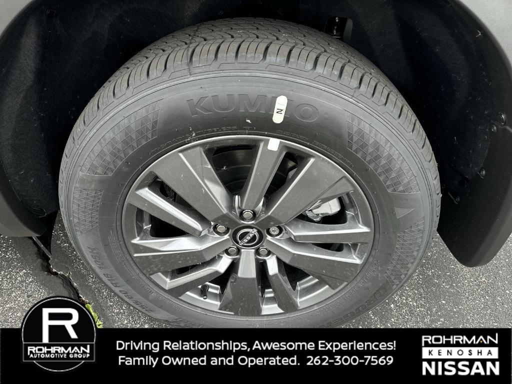 new 2025 Nissan Pathfinder car, priced at $32,775