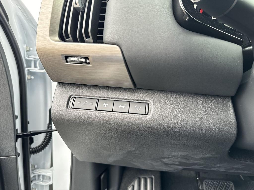 new 2025 Nissan Pathfinder car, priced at $44,131