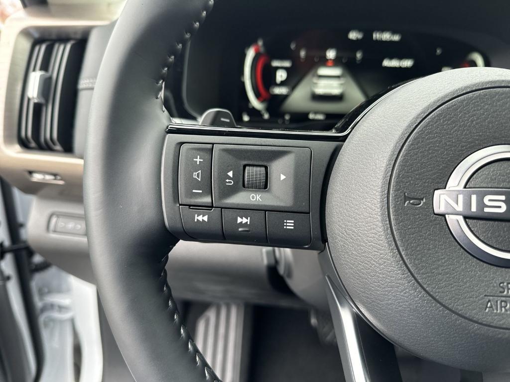 new 2025 Nissan Pathfinder car, priced at $44,131