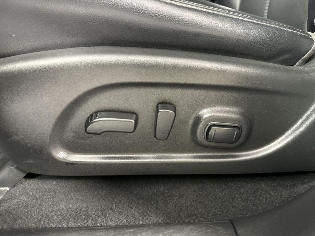 used 2020 Nissan Pathfinder car, priced at $18,932