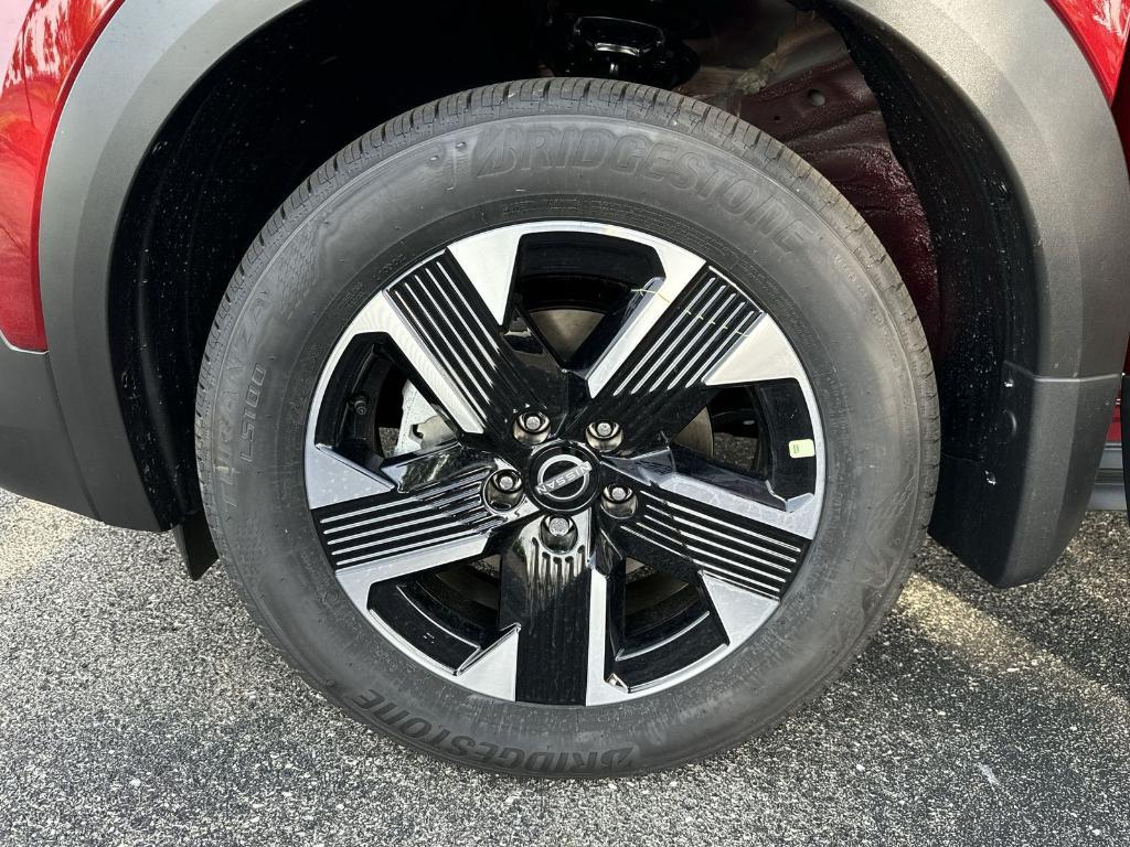 new 2025 Nissan Kicks car, priced at $29,130