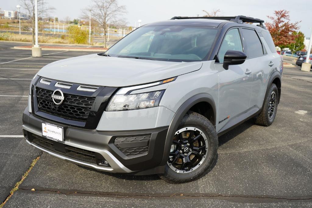 new 2024 Nissan Pathfinder car, priced at $39,267