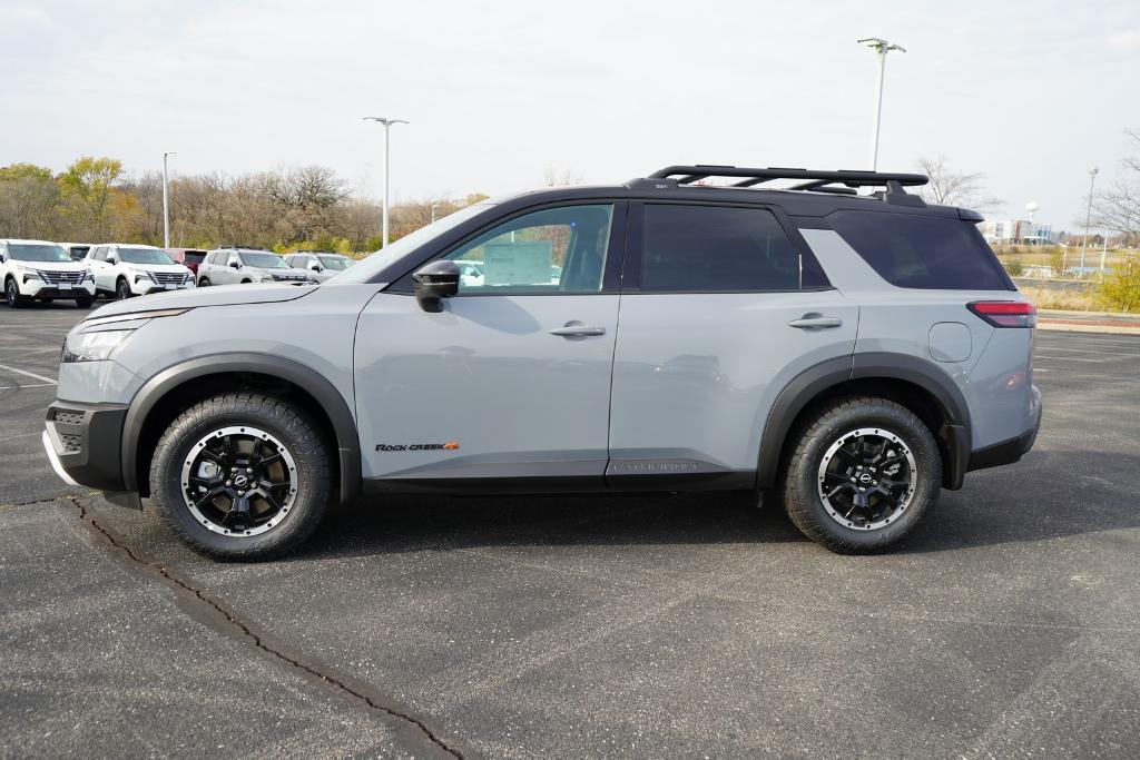 new 2024 Nissan Pathfinder car, priced at $39,267