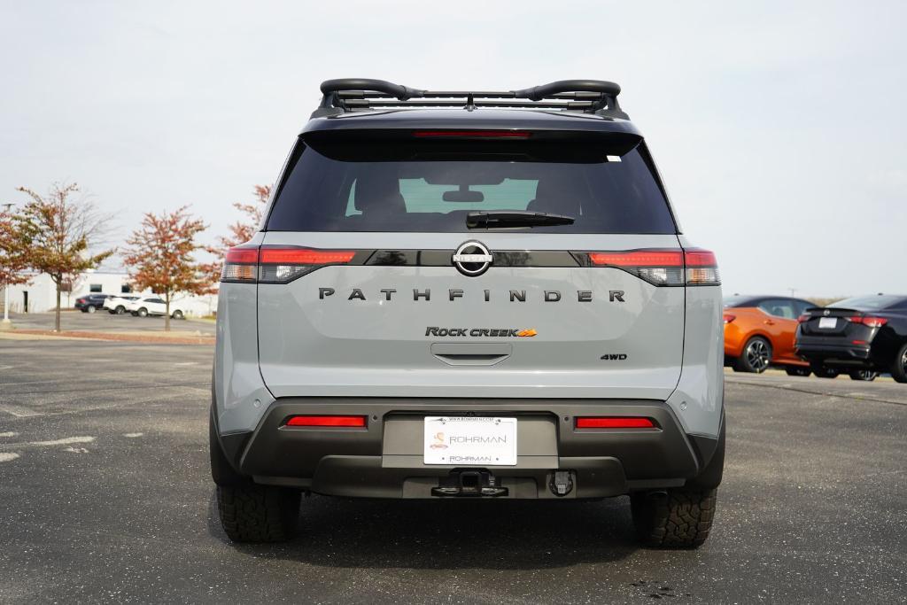 new 2024 Nissan Pathfinder car, priced at $39,267