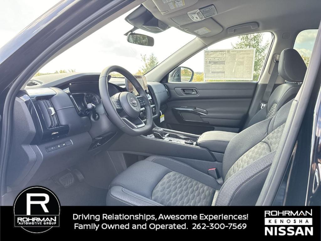 new 2025 Nissan Pathfinder car, priced at $32,810