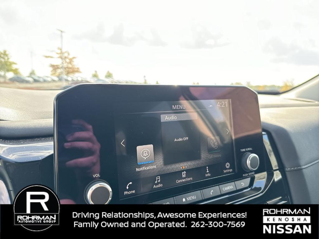 new 2025 Nissan Pathfinder car, priced at $32,810