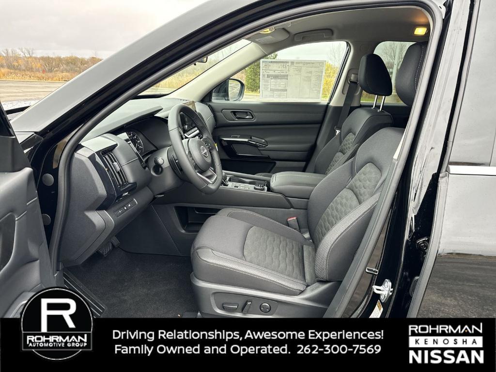 new 2025 Nissan Pathfinder car, priced at $32,775