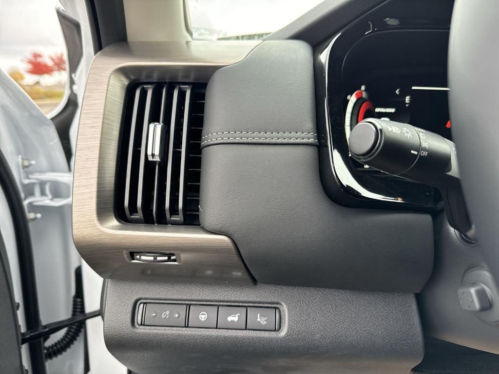 new 2025 Nissan Pathfinder car, priced at $43,846