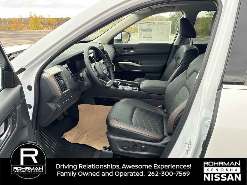 new 2025 Nissan Pathfinder car, priced at $43,846