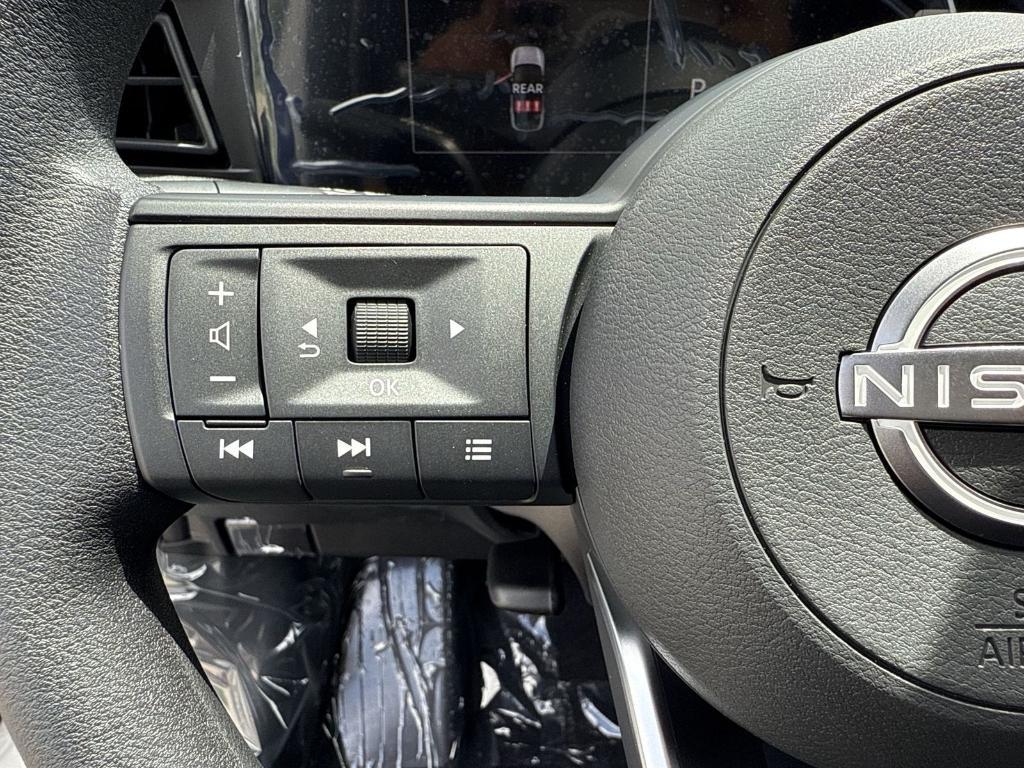 new 2025 Nissan Kicks car, priced at $26,560
