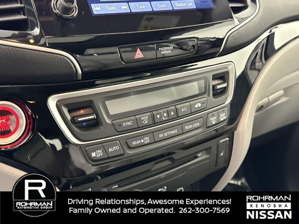 used 2020 Honda Pilot car, priced at $24,001